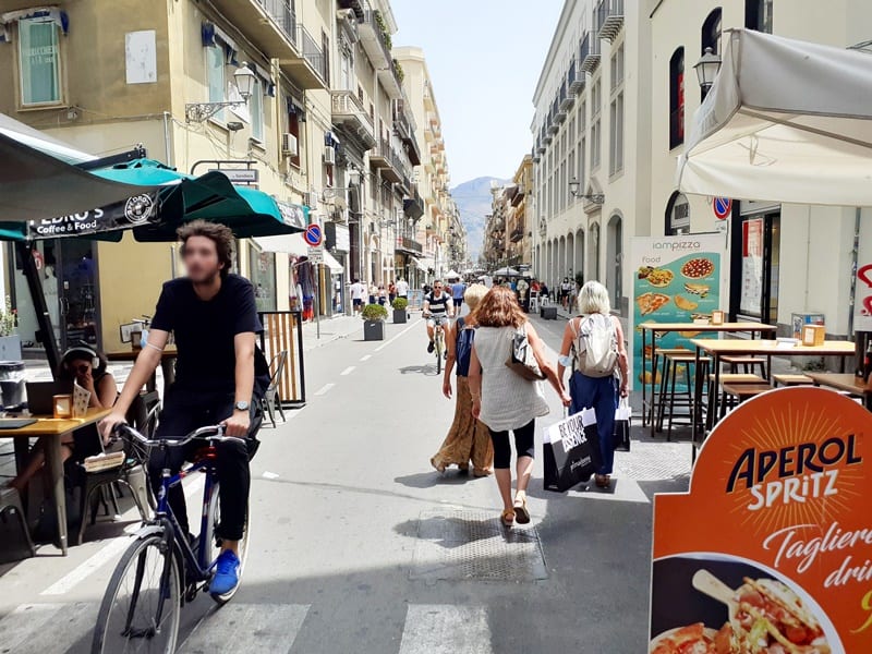 Palermo, monopattini, bici,via Maqueda